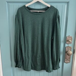 Chic Forest Green Long Sleeve Top